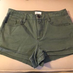 SO shorts size 13 army green